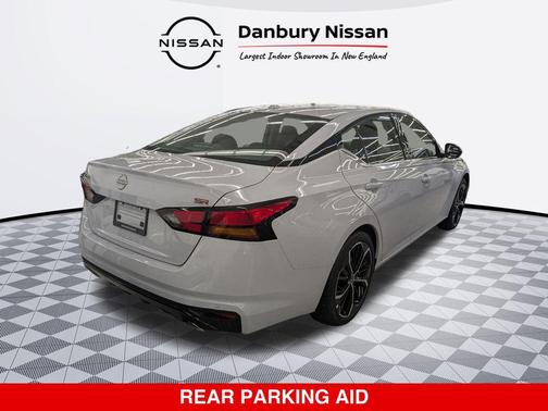 2025 Nissan Altima SR FWD