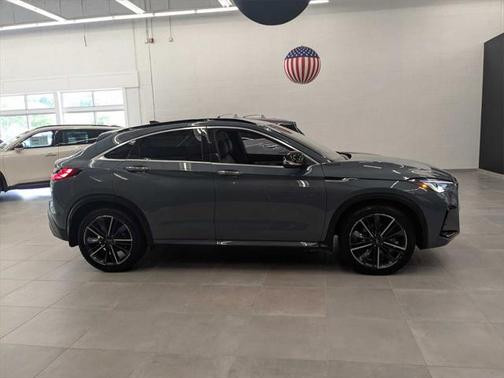 2023 INFINITI QX55 LUXE