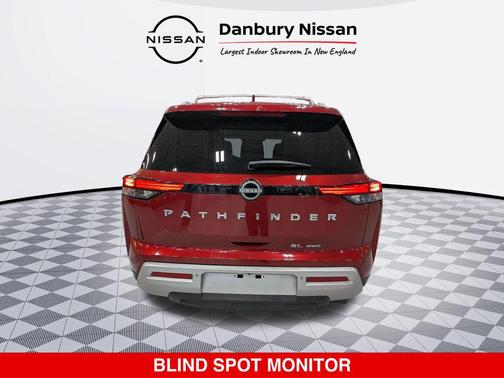 Scarlet Ember 2024 Nissan Pathfinder SL 4WD
