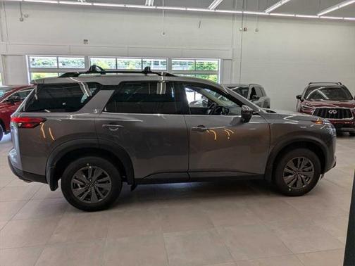 2025 Nissan Pathfinder SV 4WD