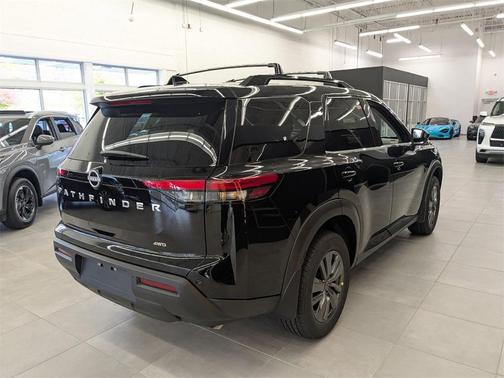 2025 Nissan Pathfinder SV 4WD