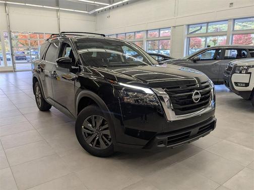 2025 Nissan Pathfinder SV 4WD