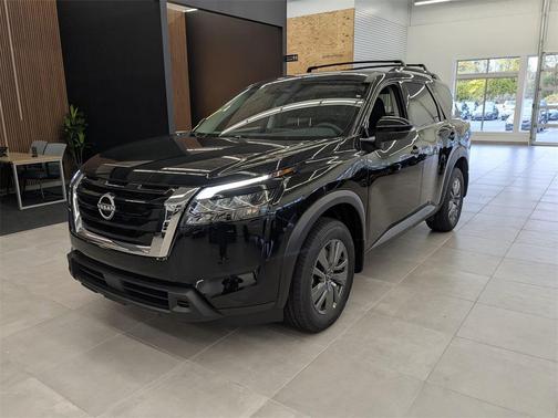 2025 Nissan Pathfinder SV 4WD