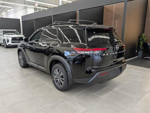 2025 Nissan Pathfinder SV 4WD