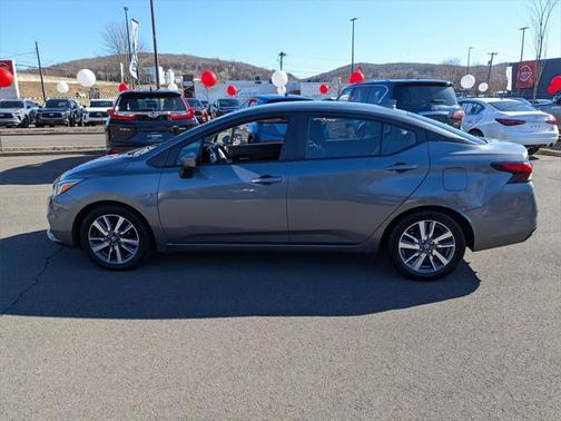 2020 Nissan Versa 1.6 SV