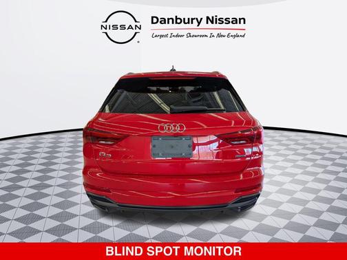 2022 Audi Q3 45 S line Premium