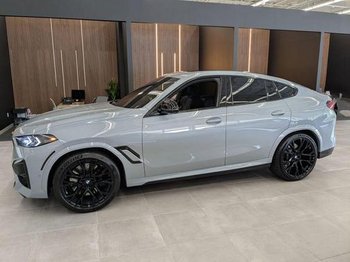 2025 BMW X6 M Base