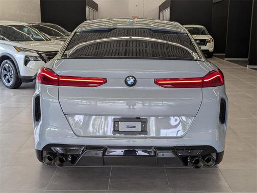 2025 BMW X6 M Base