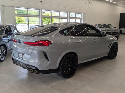 2025 BMW X6 M Base