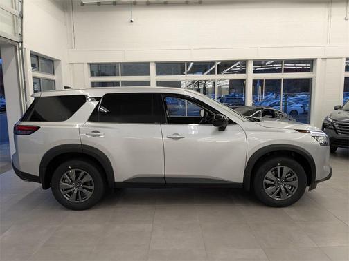 2025 Nissan Pathfinder S 4WD