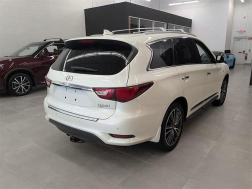 2017 INFINITI QX60 Base