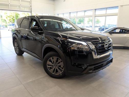 2025 Nissan Pathfinder S 4WD