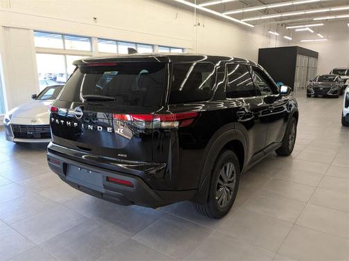 2025 Nissan Pathfinder S 4WD