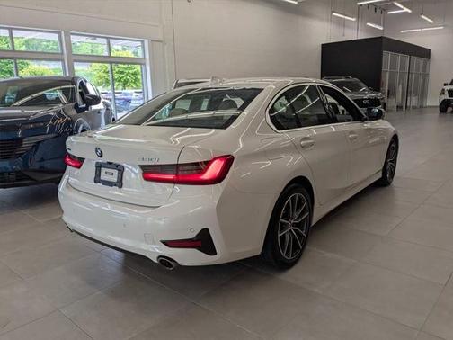 2021 BMW 330 xDrive