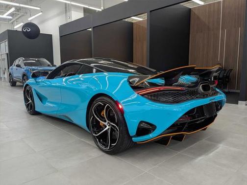 2024 McLaren 750S Coupe