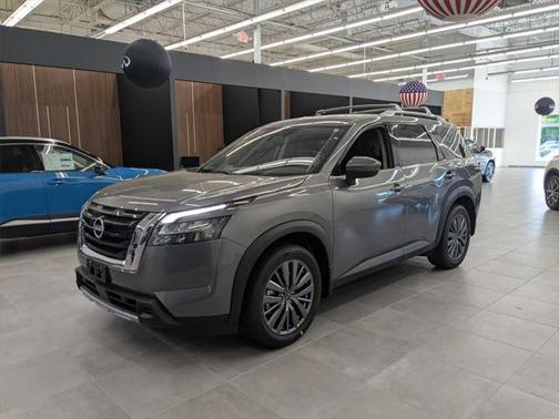 2025 Nissan Pathfinder SL 4WD