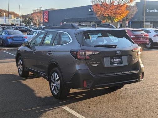 2022 Subaru Outback Base