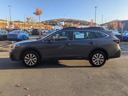 2022 Subaru Outback Base