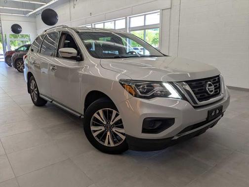 2020 Nissan Pathfinder S 4WD