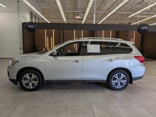 2020 Nissan Pathfinder S 4WD