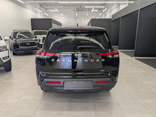 2025 Nissan Pathfinder S 4WD