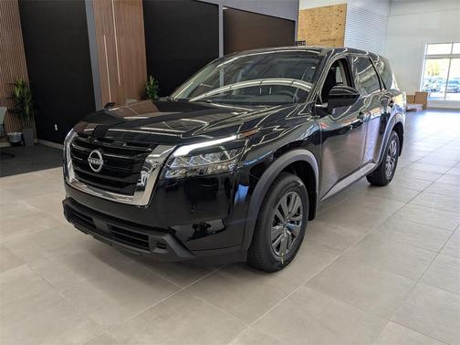2025 Nissan Pathfinder S 4WD