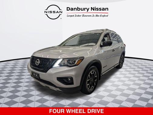 2020 Nissan Pathfinder SL 4WD