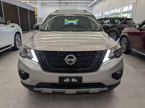 2020 Nissan Pathfinder SL 4WD