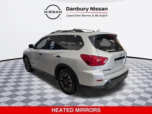 2020 Nissan Pathfinder SL 4WD