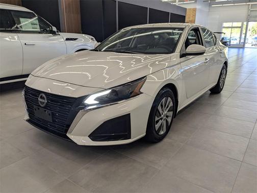 2023 Nissan Altima S FWD