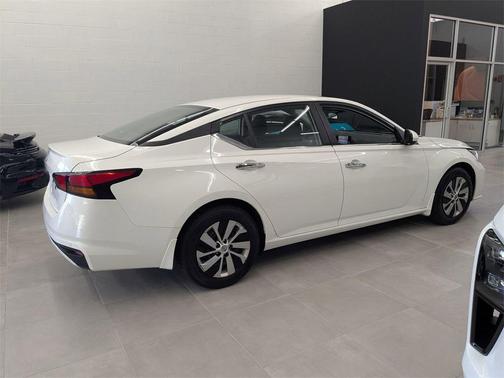 2023 Nissan Altima S FWD