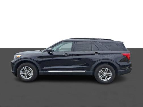 Agate Black Metallic 2023 Ford Explorer XLT