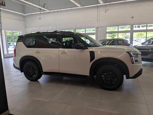 2025 Nissan Armada PRO-4X 4WD