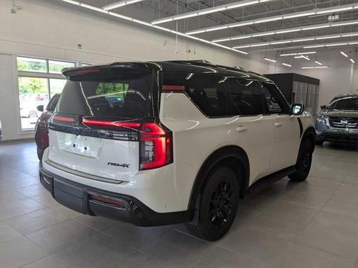 2025 Nissan Armada PRO-4X 4WD