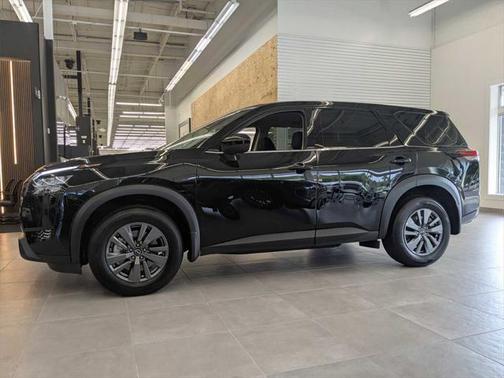 2025 Nissan Pathfinder S 4WD