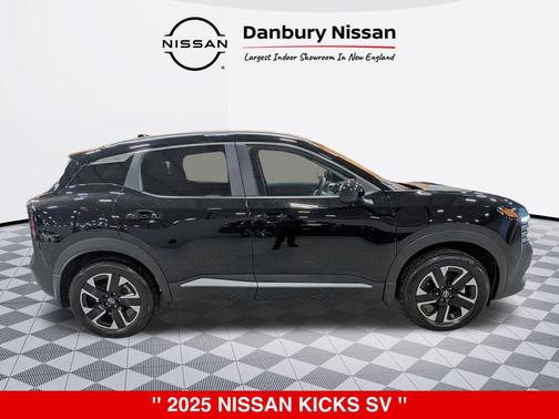 2025 Nissan Kicks SV
