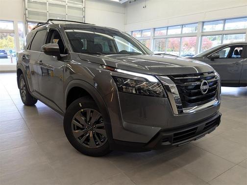 2025 Nissan Pathfinder SV 4WD