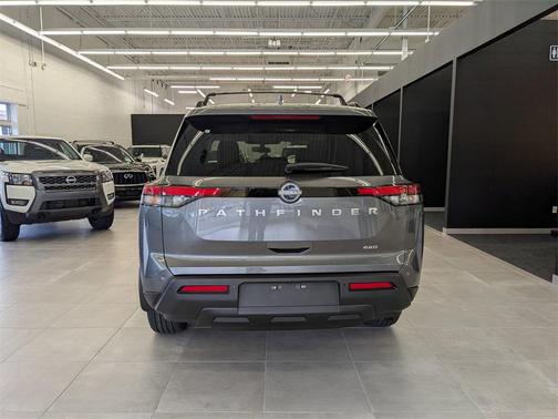 2025 Nissan Pathfinder SV 4WD