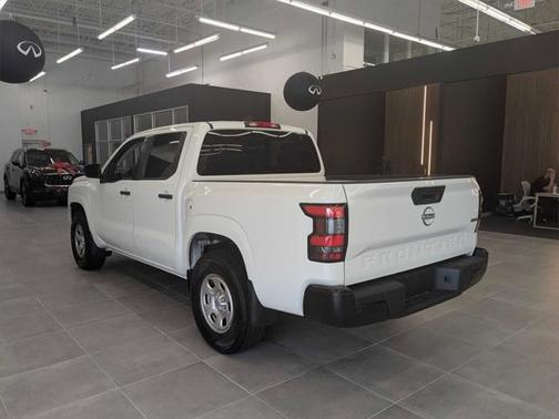 2022 Nissan Frontier S