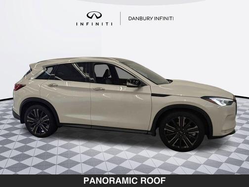 2022 INFINITI QX50 LUXE AWD