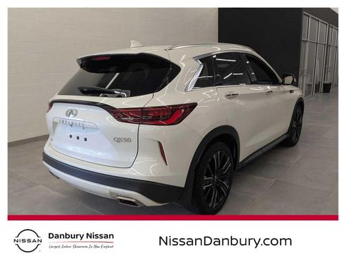 2022 INFINITI QX50 LUXE AWD