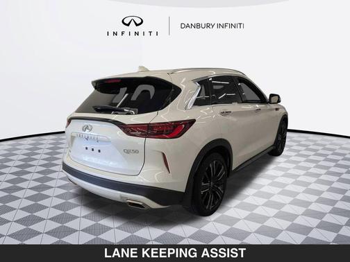 2022 INFINITI QX50 LUXE AWD