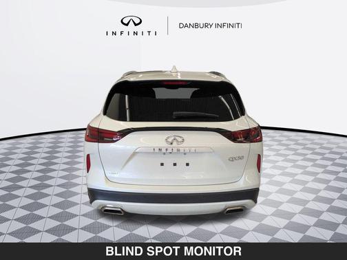 2022 INFINITI QX50 LUXE AWD