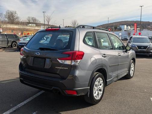 2022 Subaru Forester Base