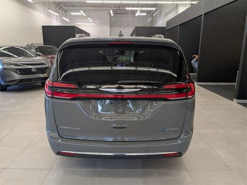 2021 Chrysler Pacifica Hybrid Touring L