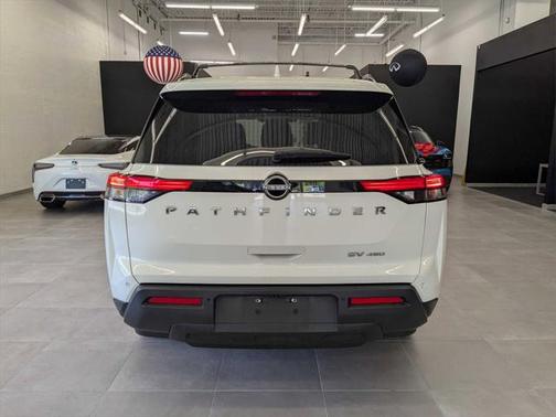 2022 Nissan Pathfinder SV 4WD