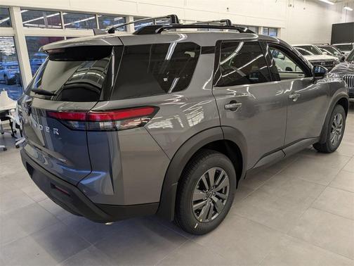 2025 Nissan Pathfinder SV 4WD