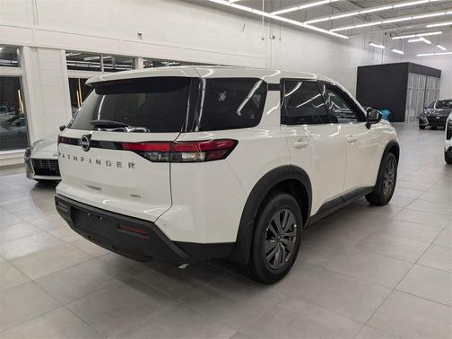 2025 Nissan Pathfinder S 4WD