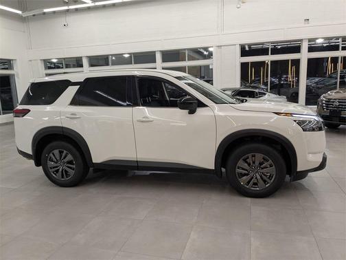 2025 Nissan Pathfinder S 4WD