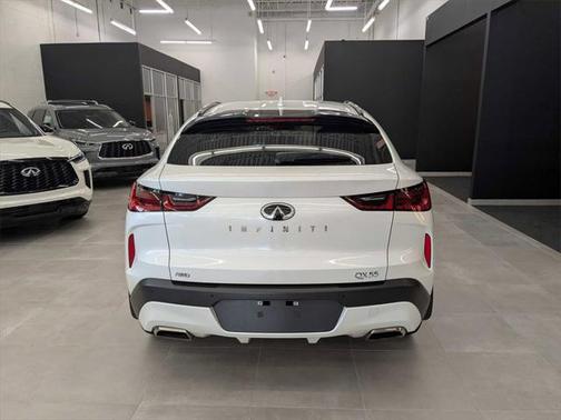2023 INFINITI QX55 LUXE